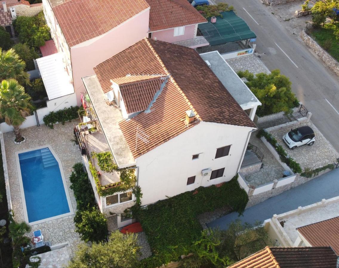 Apartments Priko 스타리 그라드 외부 사진