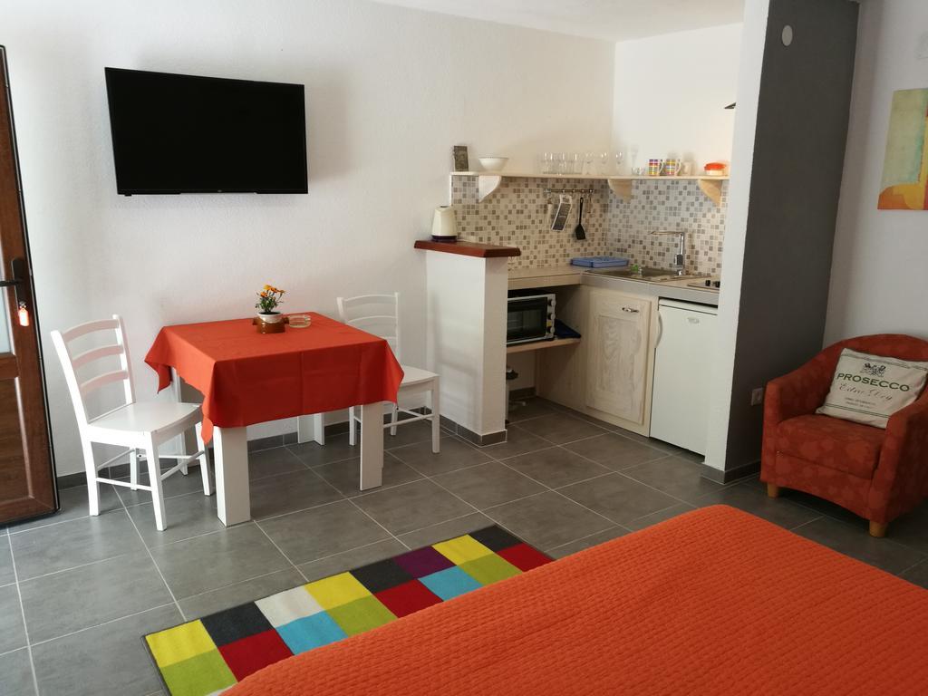 Apartments Priko 스타리 그라드 외부 사진